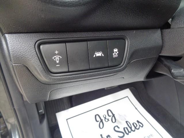 2019 Kia Forte LX image 11