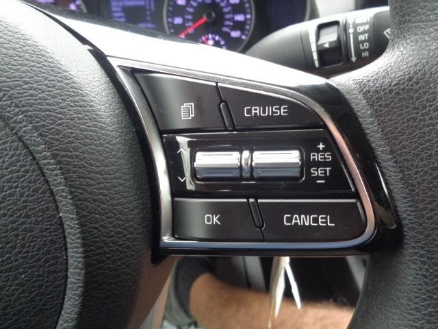 2019 Kia Forte LX image 15