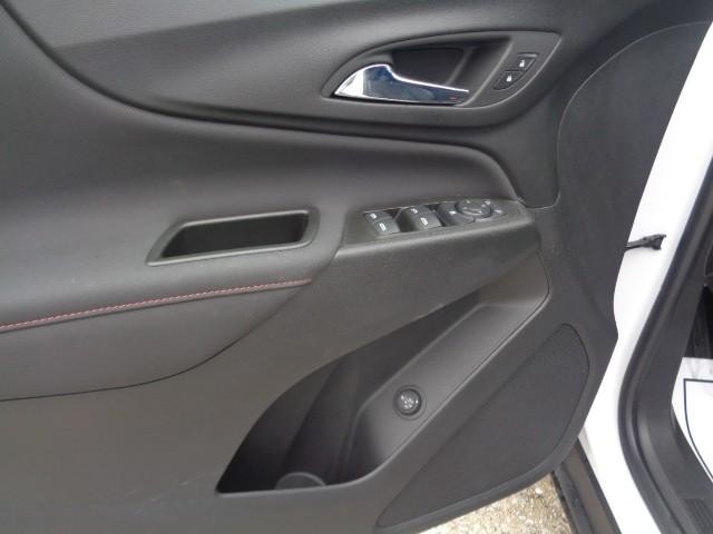 2022 Chevrolet Equinox RS image 18