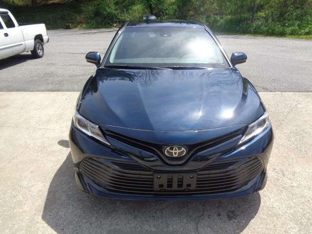 2018 Toyota Camry LE image 03