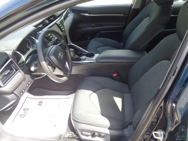 2018 Toyota Camry LE image 07