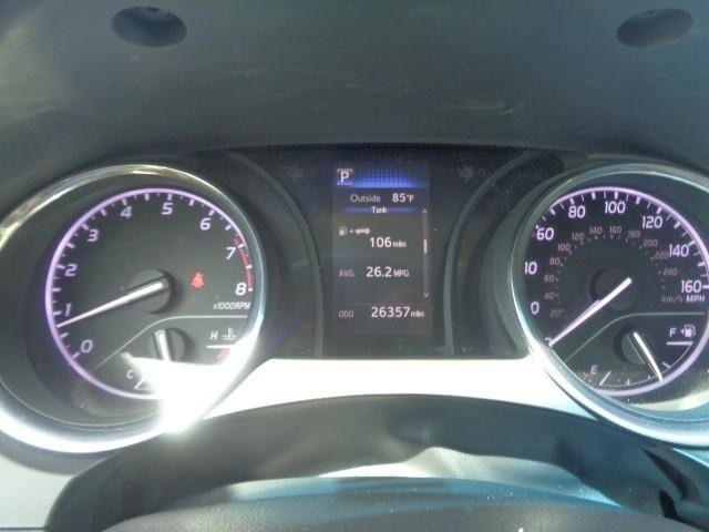 2018 Toyota Camry LE image 14