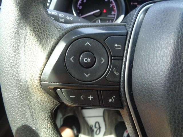 2018 Toyota Camry LE image 15