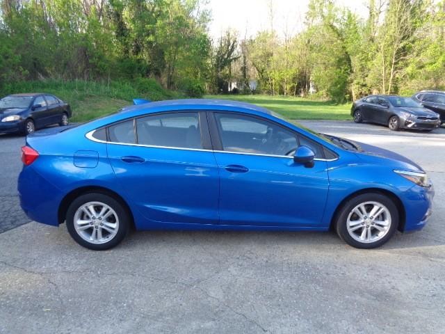 2016 Chevrolet Cruze LT image 04