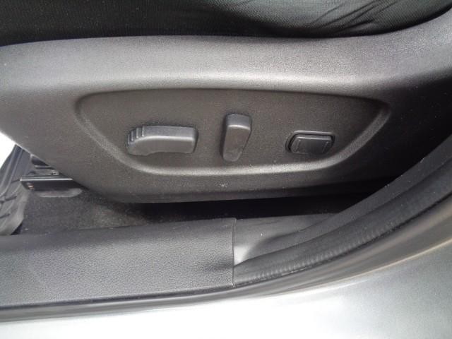 2017 Nissan Rogue Sport SV image 10