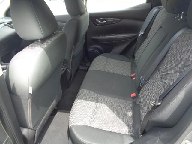 2017 Nissan Rogue Sport SV image 12