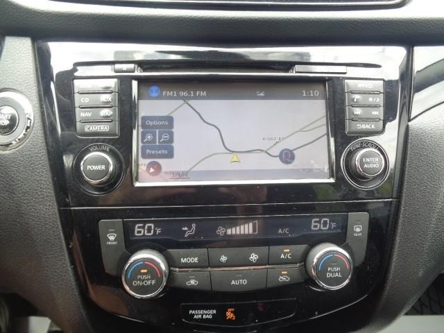 2017 Nissan Rogue Sport SV image 17