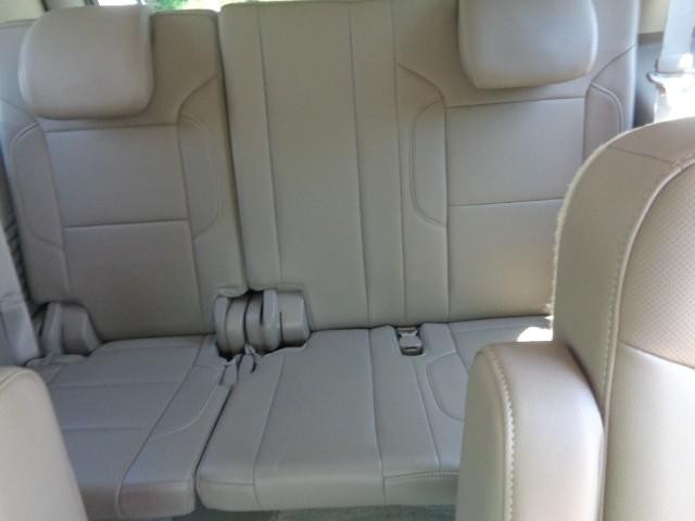 2015 Chevrolet Tahoe LTZ image 14