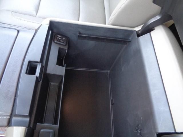 2015 Chevrolet Tahoe LTZ image 27