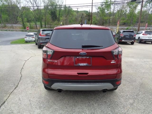 2017 Ford Escape SE image 05