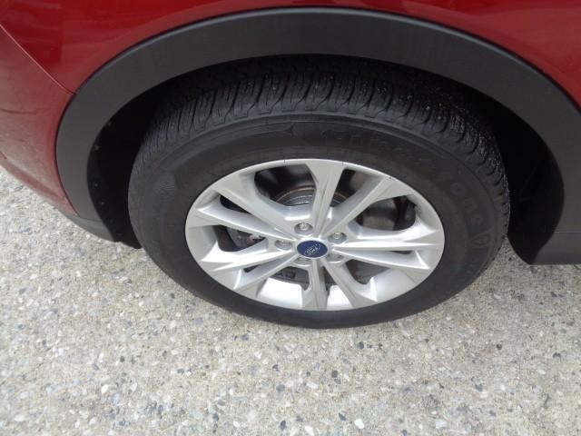 2017 Ford Escape SE image 06