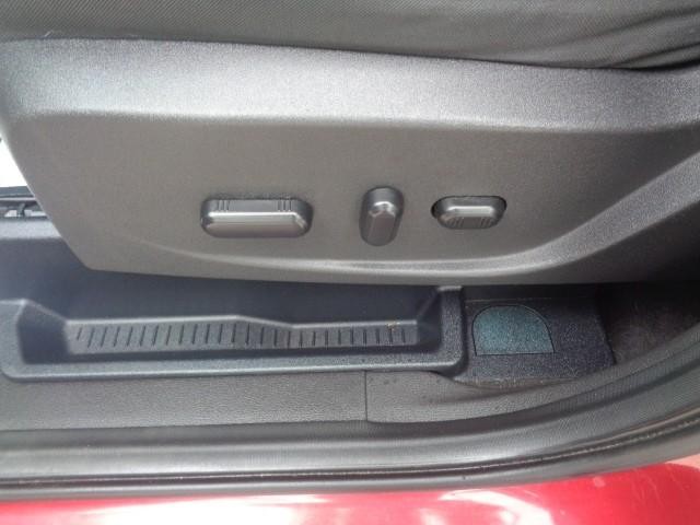 2017 Ford Escape SE image 09