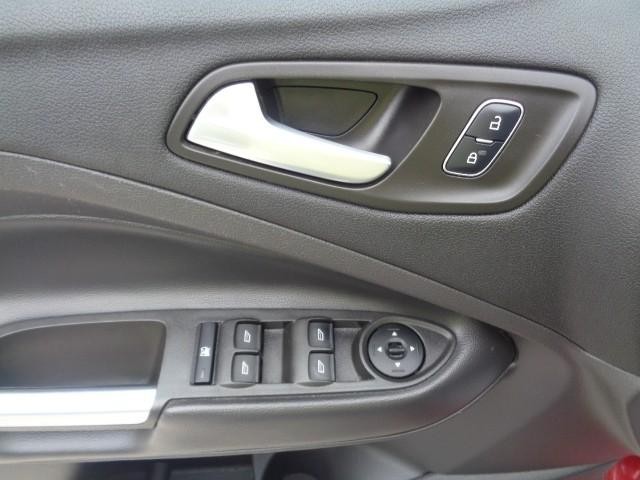 2017 Ford Escape SE image 10