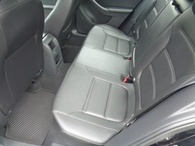 2017 Volkswagen Jetta 1.4T SE image 10