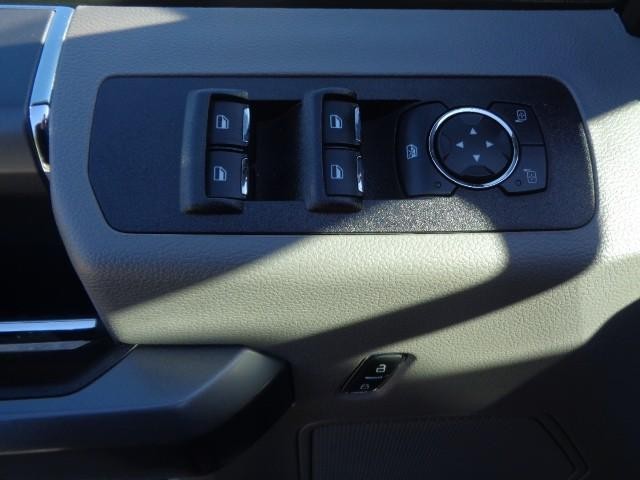 2020 Ford F-150 4WD XL SuperCrew image 20
