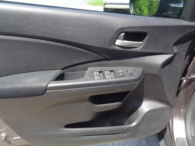 2016 Honda CR-V SE image 19