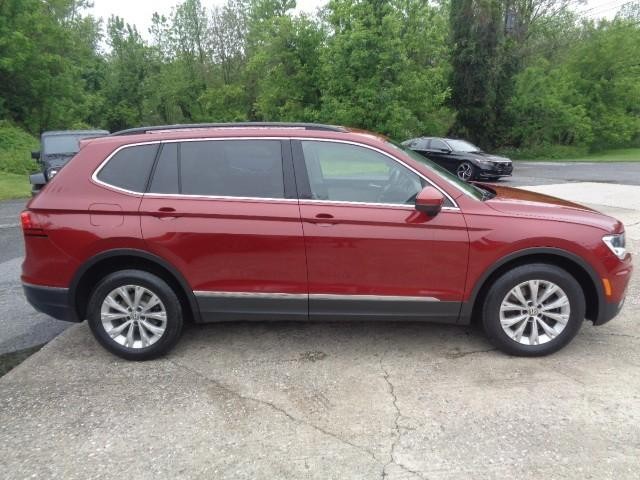 2018 Volkswagen Tiguan SE image 04
