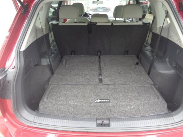 2018 Volkswagen Tiguan SE image 07