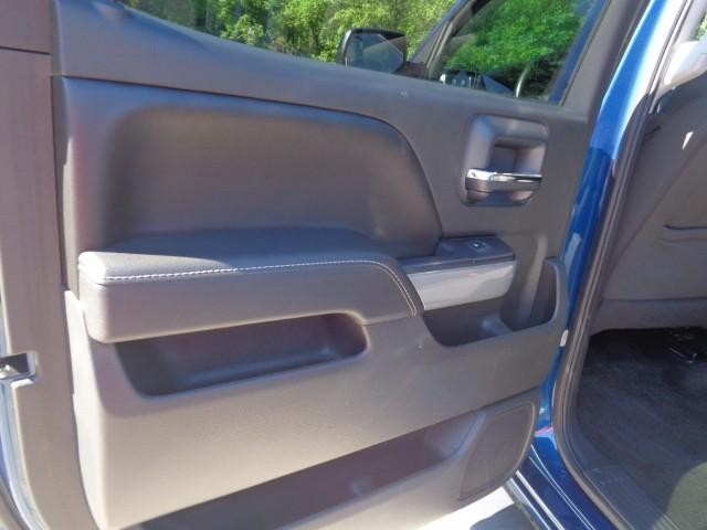 2016 Chevrolet Silverado 1500 4WD LT w/2LT Crew Cab image 09