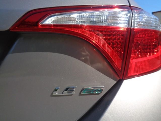 2016 Toyota Corolla LE ECO Plus image 06