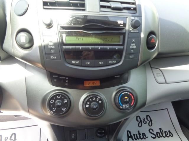 2010 Toyota RAV4 4WD 4dr 4-cyl 4-Spd AT (Natl) image 14