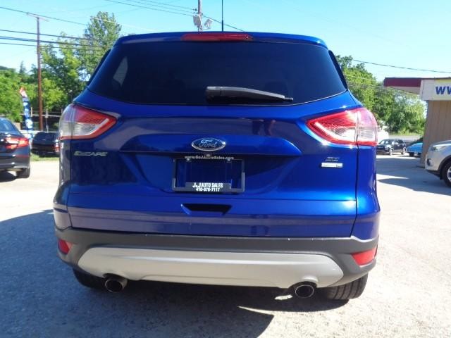 2015 Ford Escape SE image 04