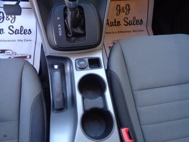 2015 Ford Escape SE image 12