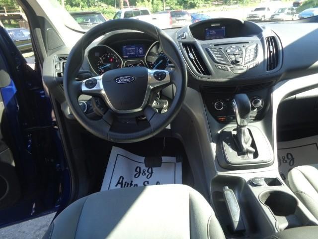 2015 Ford Escape SE image 19