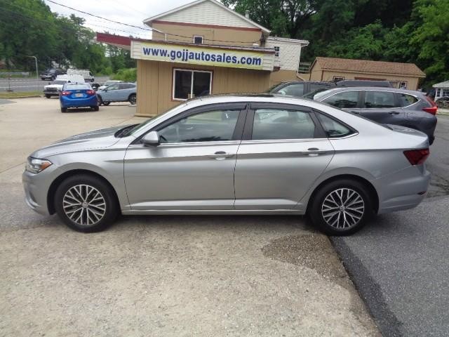 2021 Volkswagen Jetta SE - Photo 4