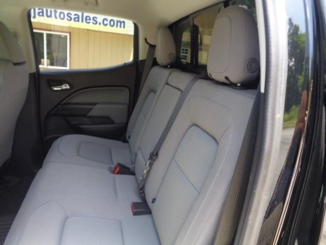 2017 Chevrolet Colorado 4WD LT Crew Cab image 26