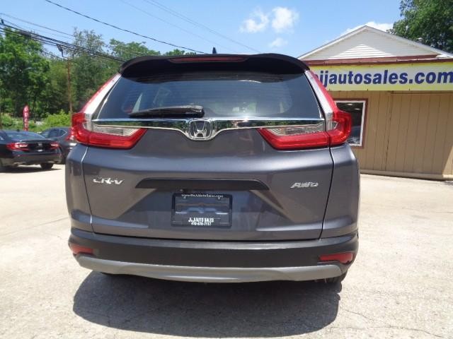 2017 Honda CR-V LX - Photo 4