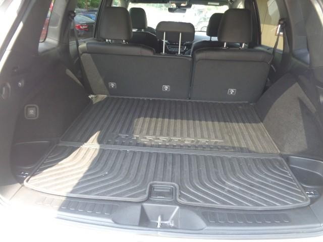 2019 Honda Passport Touring image 07