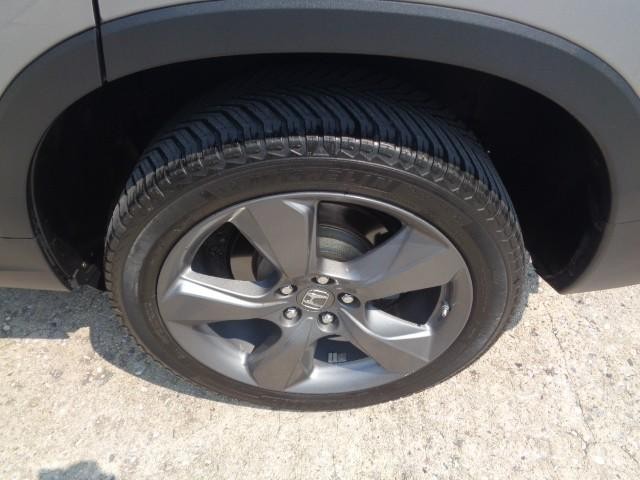 2019 Honda Passport Touring image 10