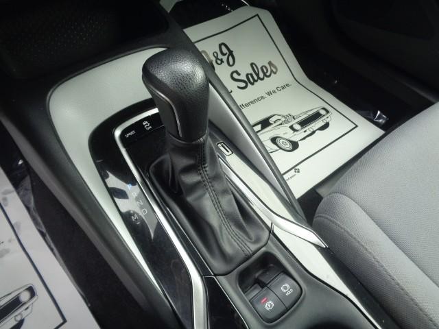 2022 Toyota Corolla SE image 15