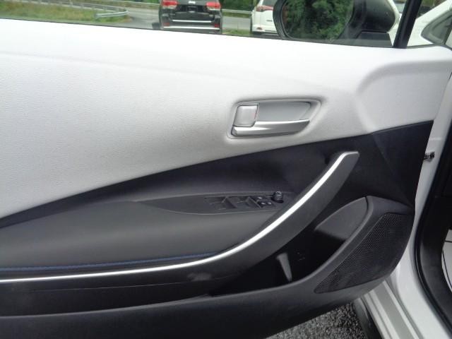 2022 Toyota Corolla SE image 21