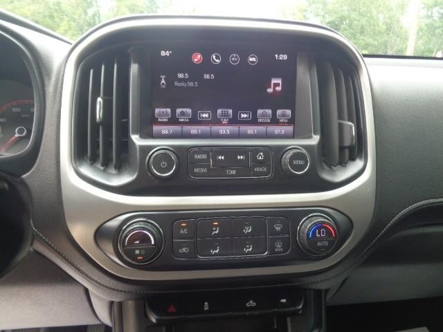 2016 GMC Canyon 4WD SLE Crew Cab image 14