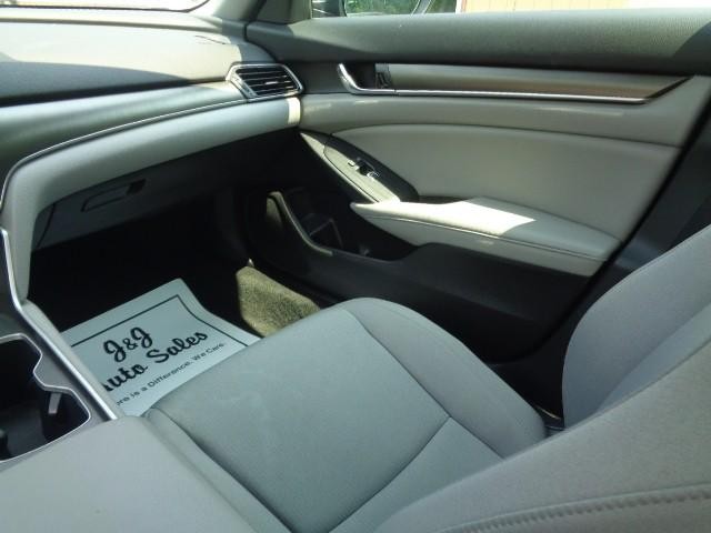 2020 Honda Accord Sedan LX 1.5T image 19