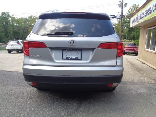 2016 Honda Pilot EX image 04