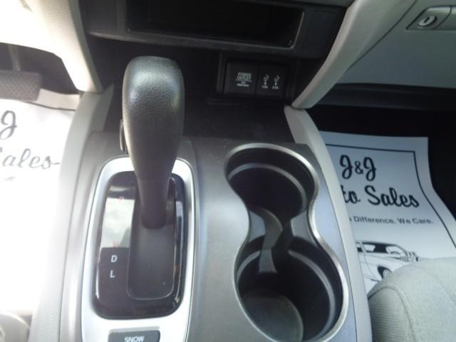 2016 Honda Pilot EX image 15
