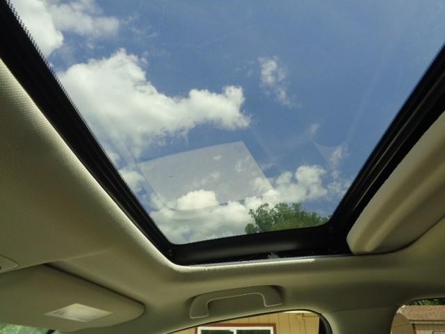 2013 Honda CR-V EX-L image 06