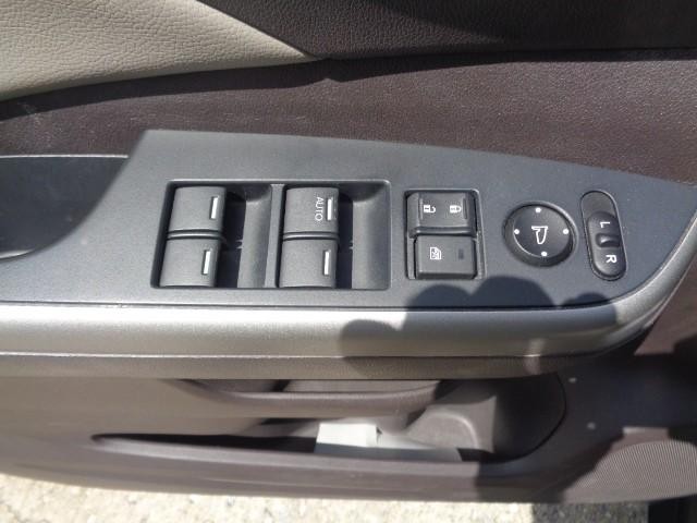 2013 Honda CR-V EX-L image 20