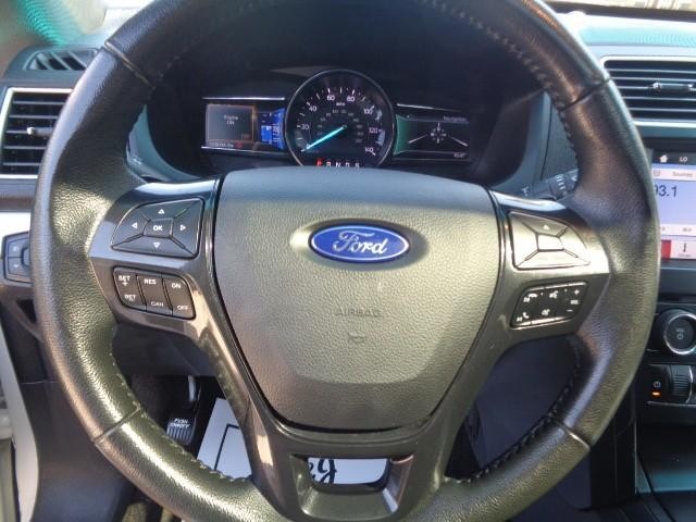 2017 Ford Explorer XLT image 18