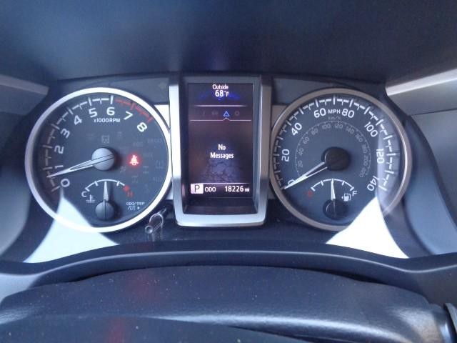 2023 Toyota Tacoma 4WD 4WD SR5 DOUBLE Cab image 15