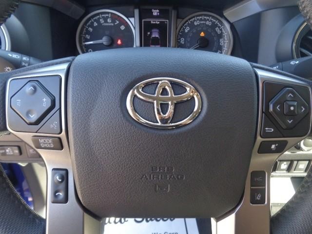 2023 Toyota Tacoma 4WD 4WD SR5 DOUBLE Cab image 23
