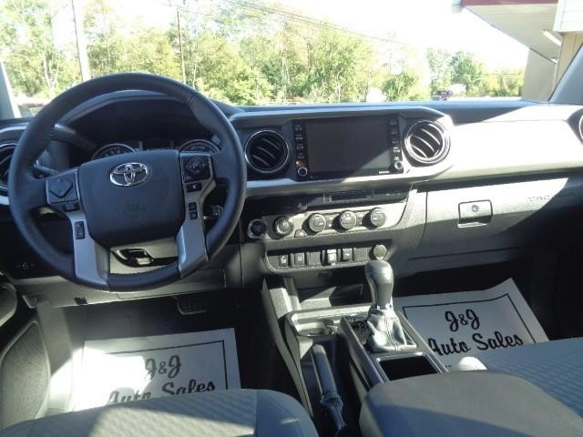 2023 Toyota Tacoma 4WD 4WD SR5 DOUBLE Cab image 27