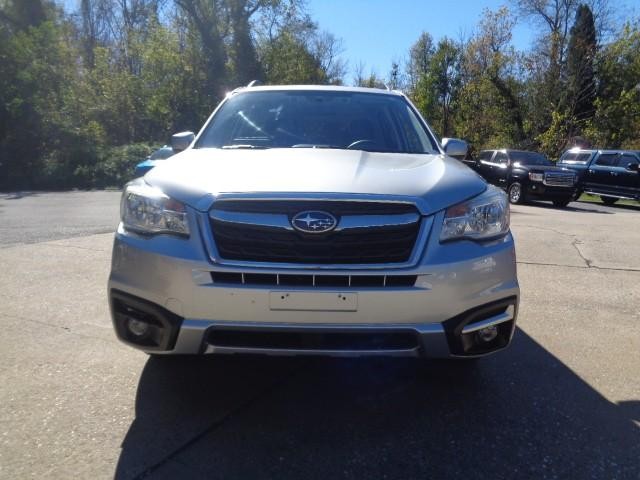 2018 Subaru Forester Premium image 02