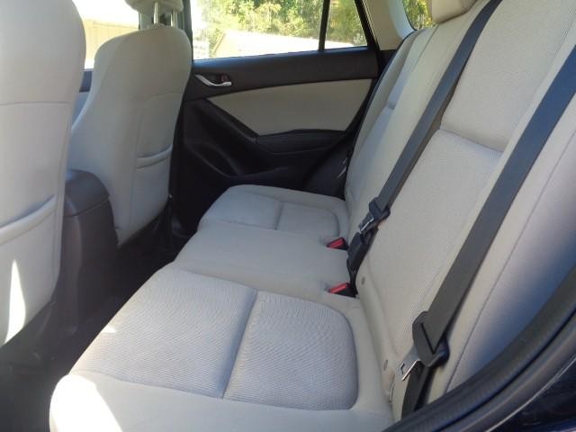 2016 Mazda CX-5 Sport image 23