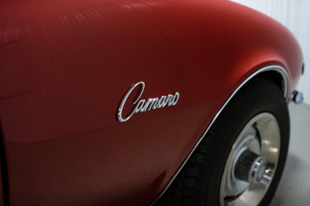 Chevrolet Camaro Vehicle Full-screen Gallery Image 20