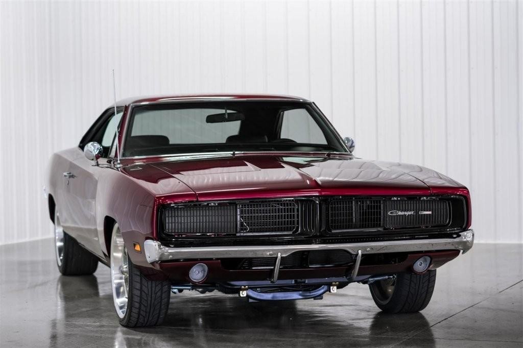 Dodge Charger Vehicle Full-screen Gallery Image 17