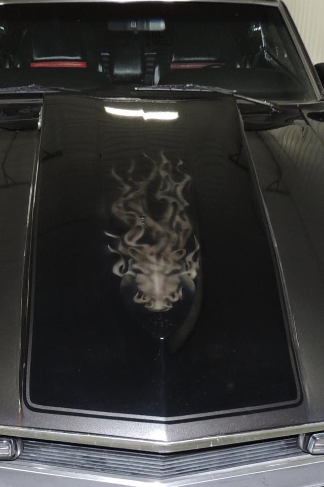 Ford Mustang Vehicle Full-screen Gallery Image 16